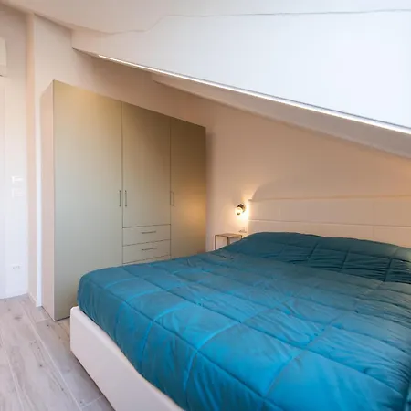 Centralissima Mansarda Nuovissima Free Wifi